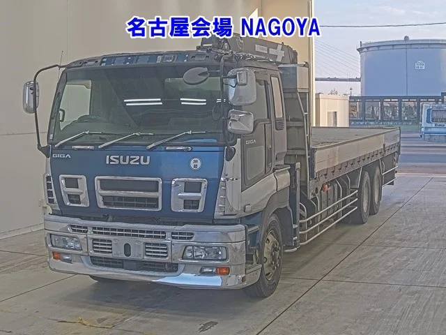 Isuzu TRUCK — фото 1