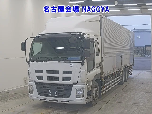Isuzu TRUCK — фото 1