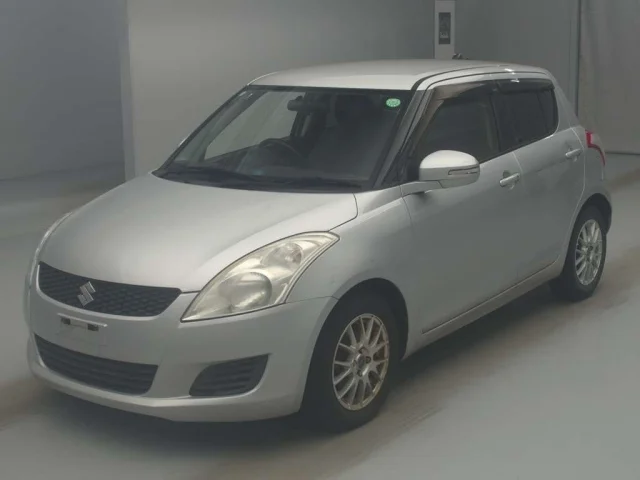 Suzuki SWIFT — фото 1