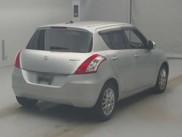 Suzuki SWIFT — фото 2