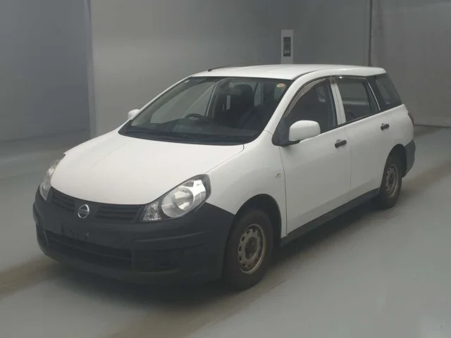 Nissan AD