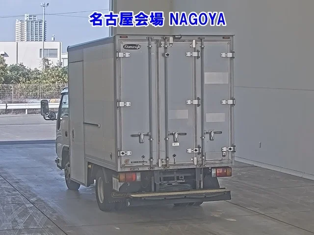 Isuzu ELF — фото 2