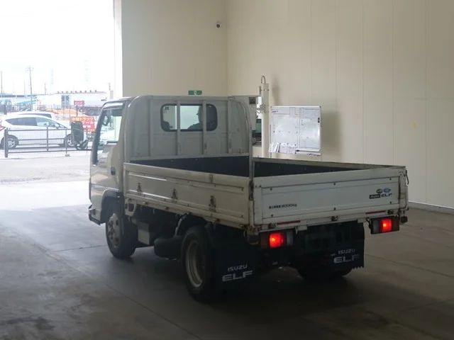 Isuzu ELF — фото 2