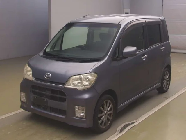 Daihatsu TANTO EXE — фото 1