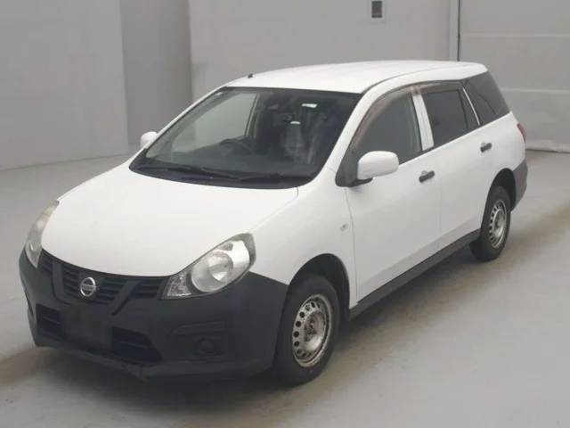 Nissan AD