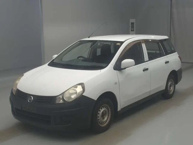 Nissan AD