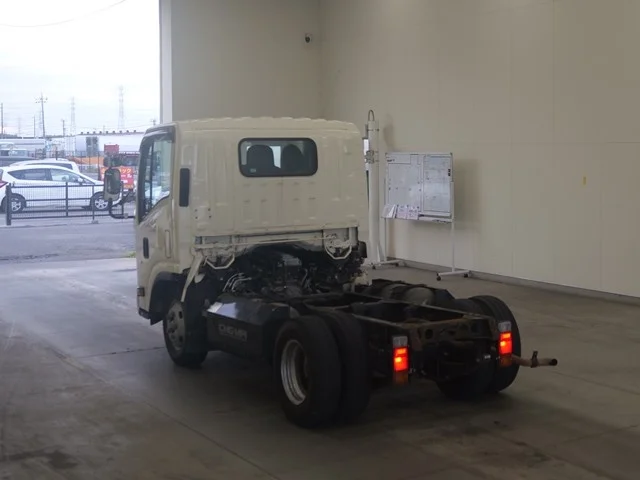 Isuzu ELF — фото 2