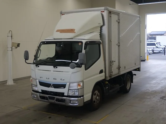 Mitsubishi CANTER — фото 1