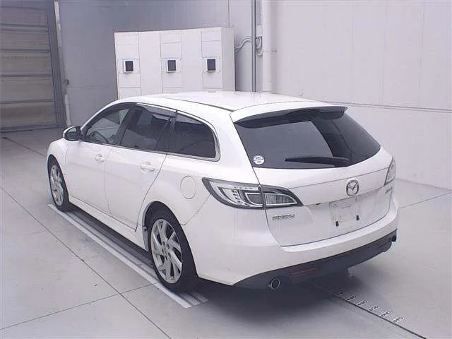 Mazda ATENZA WAGON — фото 2