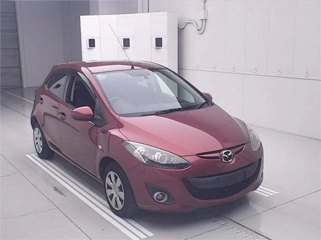 Mazda DEMIO — фото 1