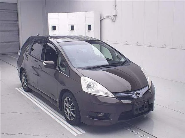 Honda FIT SHUTTLE — фото 1