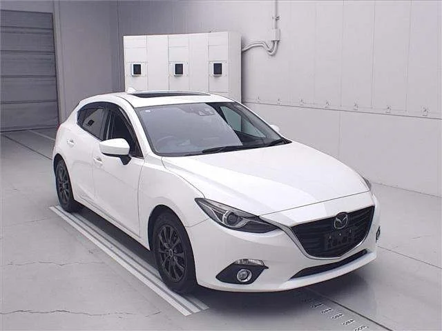 Mazda AXELA — фото 1