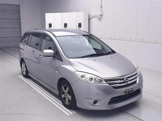 Nissan LAFESTA