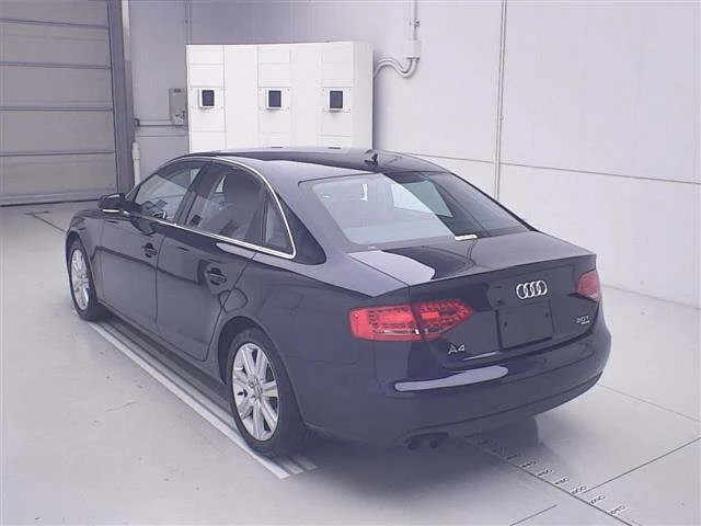 Audi A4 — фото 2