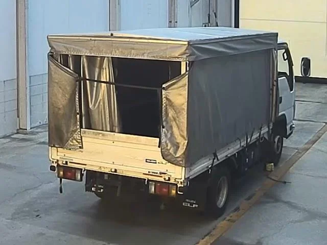 Isuzu ELF — фото 2