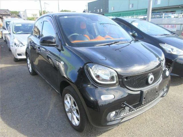 Smart FORFOUR — фото 1