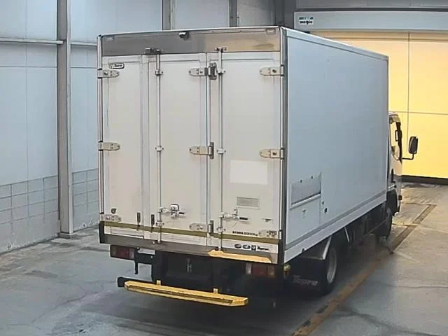 Isuzu ELF — фото 2