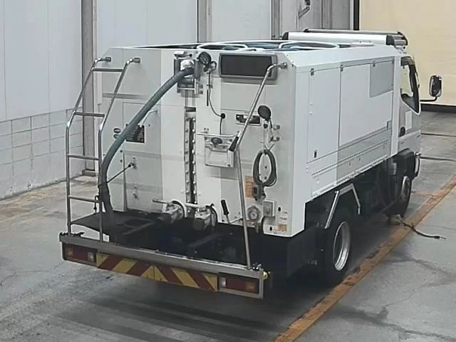 Mitsubishi CANTER — фото 2