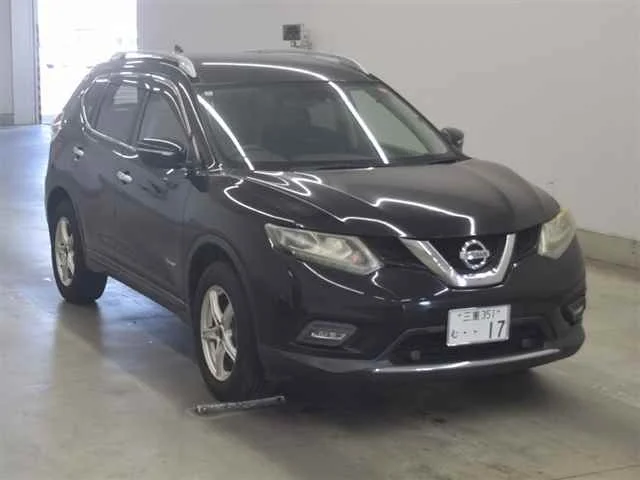 Nissan X-TRAIL — фото 1