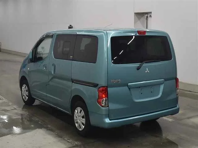 Mitsubishi DELICA D3