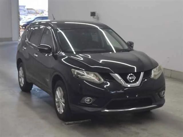 Nissan X-TRAIL — фото 1