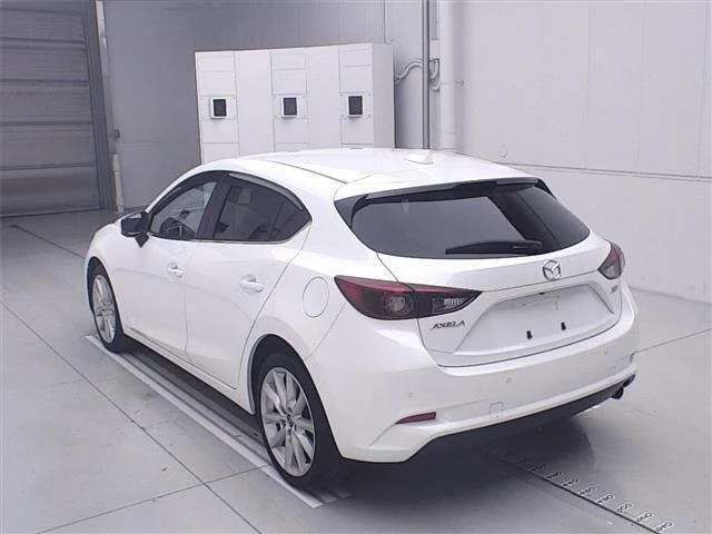 Mazda AXELA — фото 2