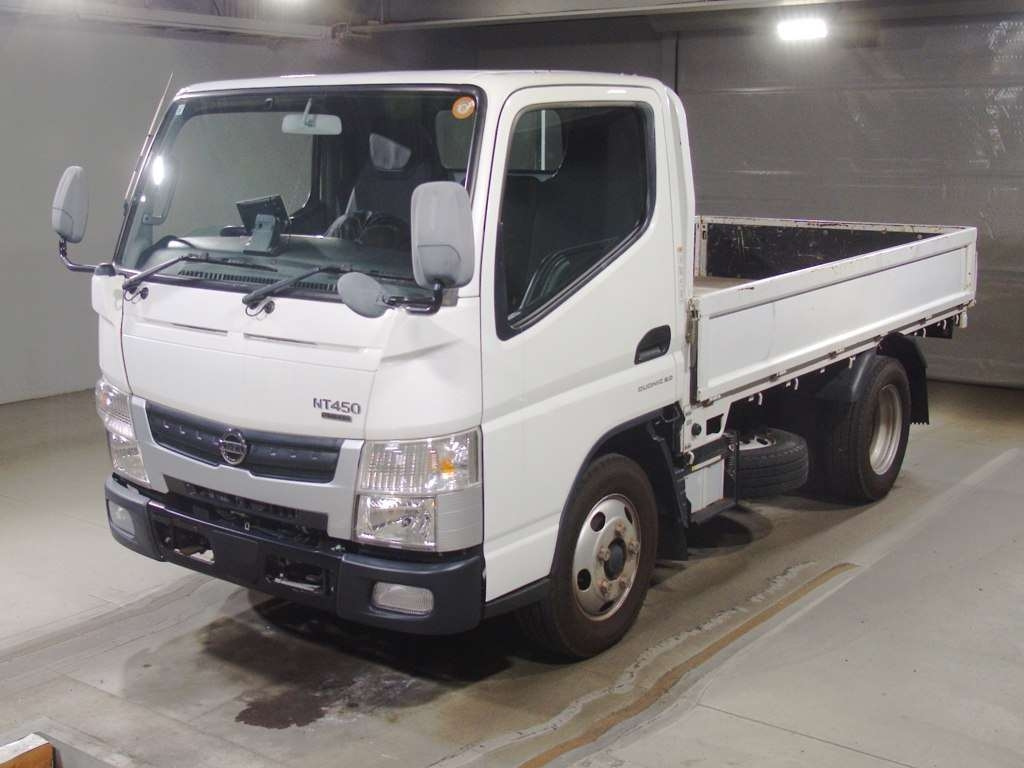 Nissan NT450 ATLAS