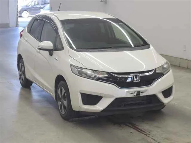 Honda FIT — фото 1