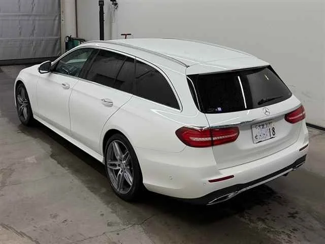 Mercedes-Benz E CLASS STATION WAGON — фото 2