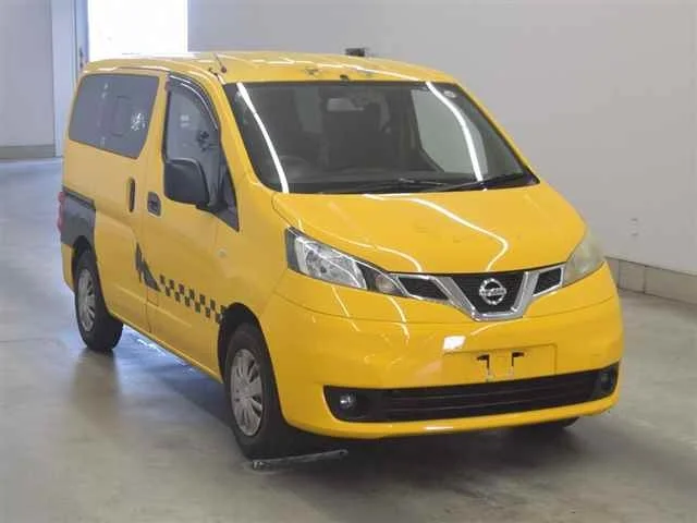 Nissan NV200 — фото 1