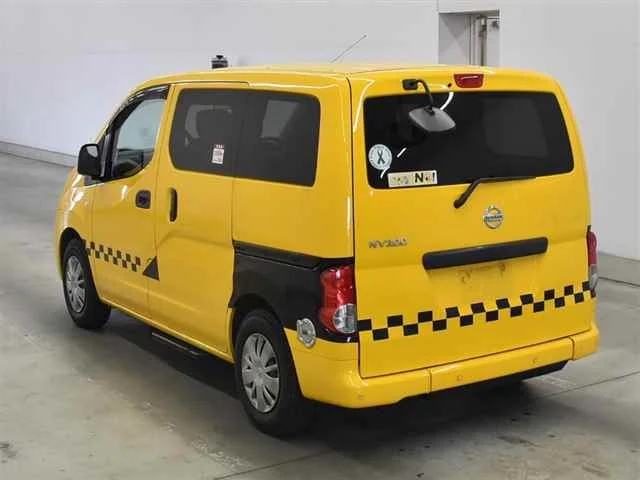 Nissan NV200 — фото 2