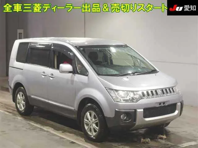 Mitsubishi DELICA D5