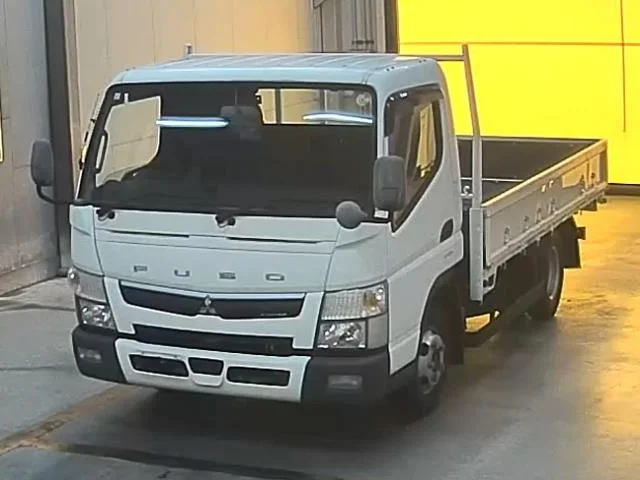 Mitsubishi CANTER — фото 1