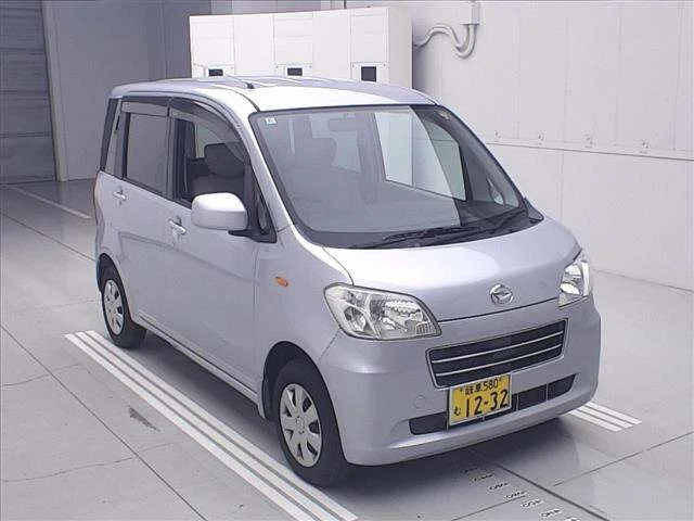 Daihatsu TANTO EXE