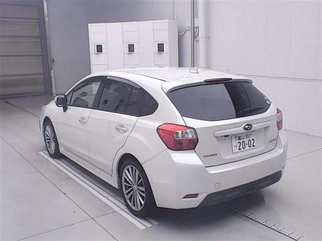 Subaru IMPREZA — фото 2