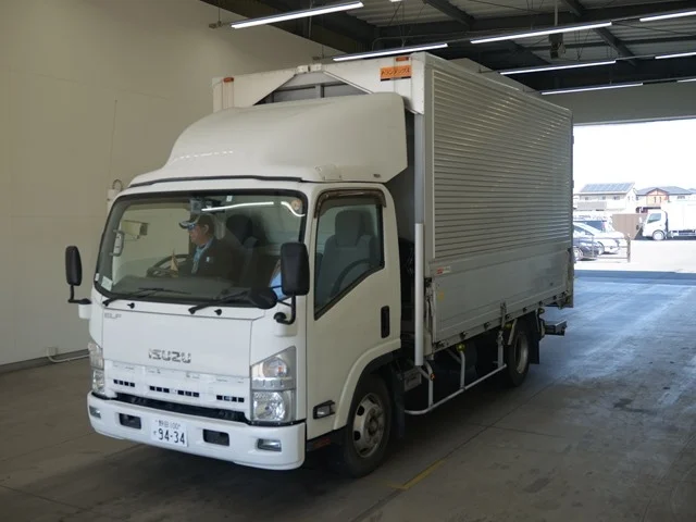Isuzu ELF — фото 1