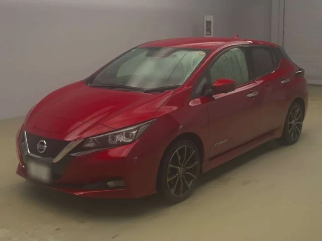 Nissan LEAF — фото 1