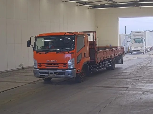 Isuzu FORWARD — фото 1