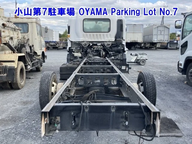 Isuzu FORWARD — фото 2
