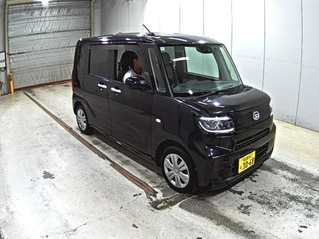Daihatsu TANTO — фото 1