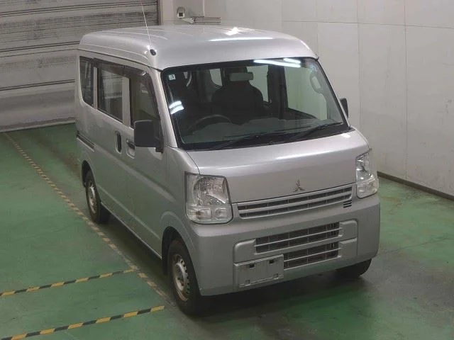 Mitsubishi MINICAB — фото 1