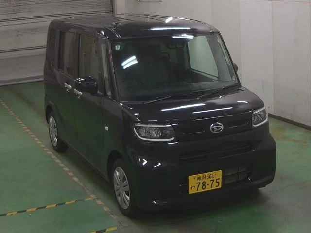Daihatsu TANTO — фото 1