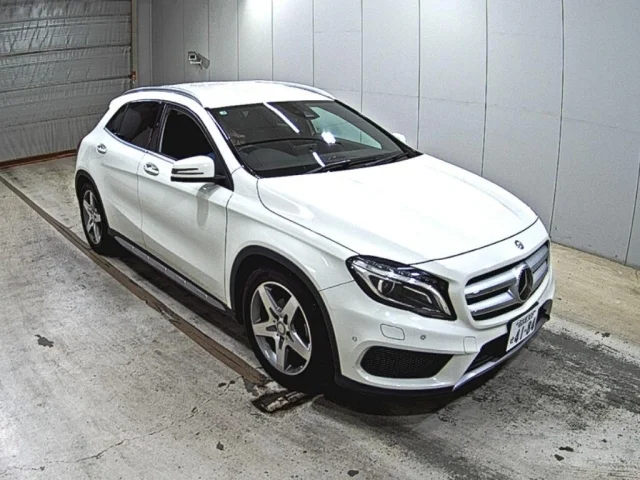 Mercedes-Benz GLA CLASS