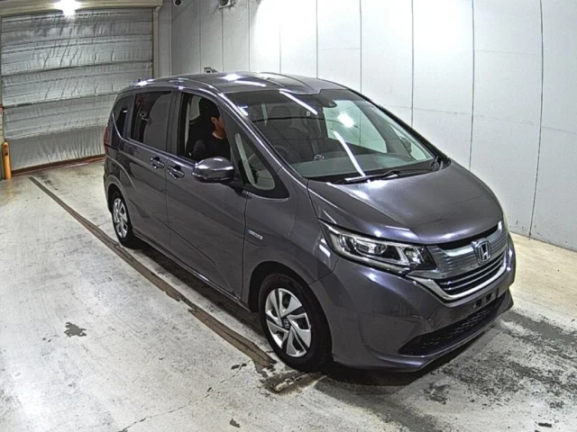 Honda FREED — фото 1