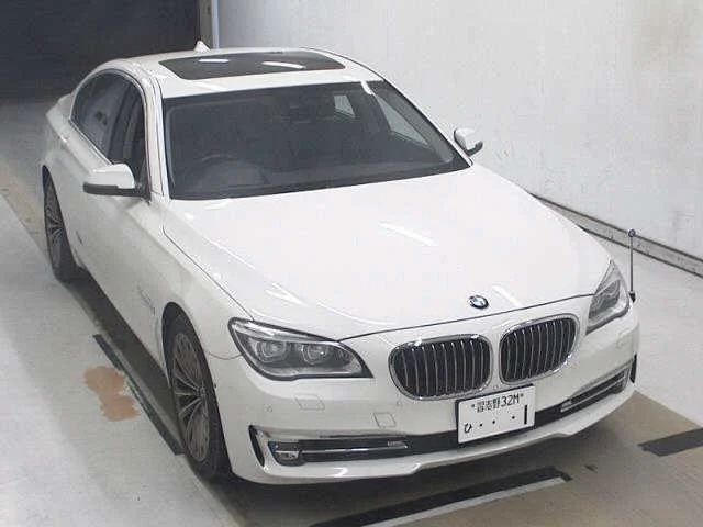 BMW 7-Series — фото 1