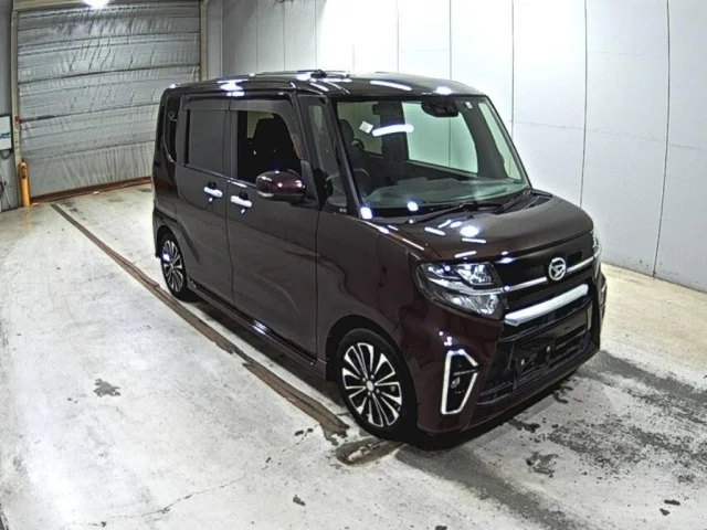 Daihatsu TANTO — фото 1