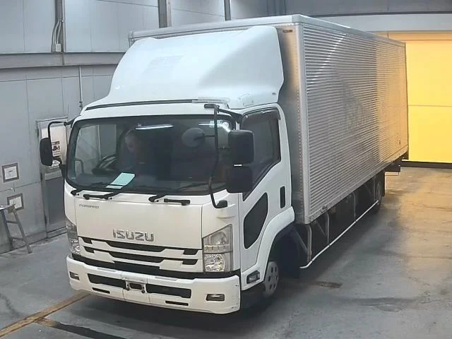 Isuzu FORWARD — фото 1