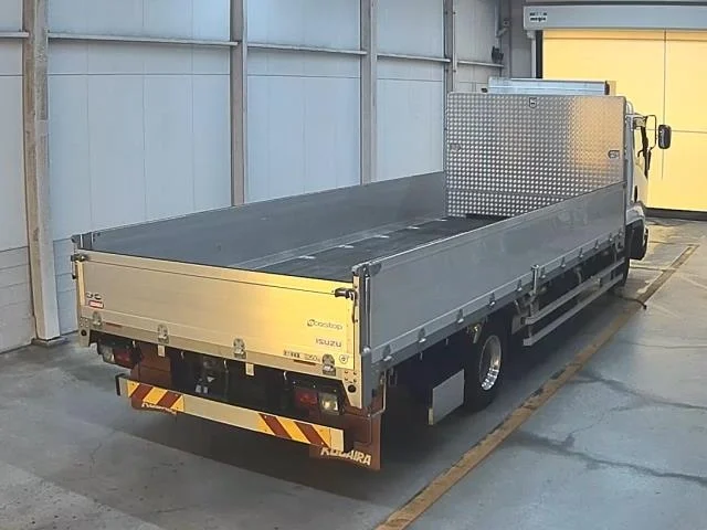 Isuzu FORWARD — фото 2