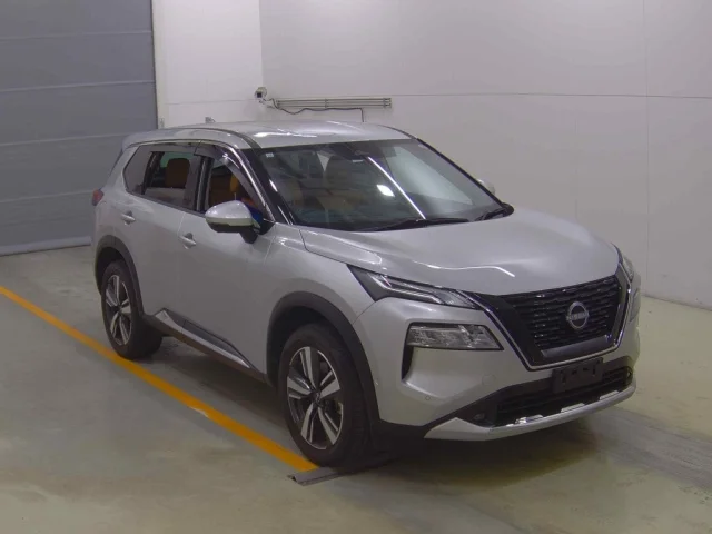 Nissan X-TRAIL — фото 1