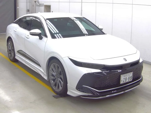 Toyota CROWN CROSSOVER